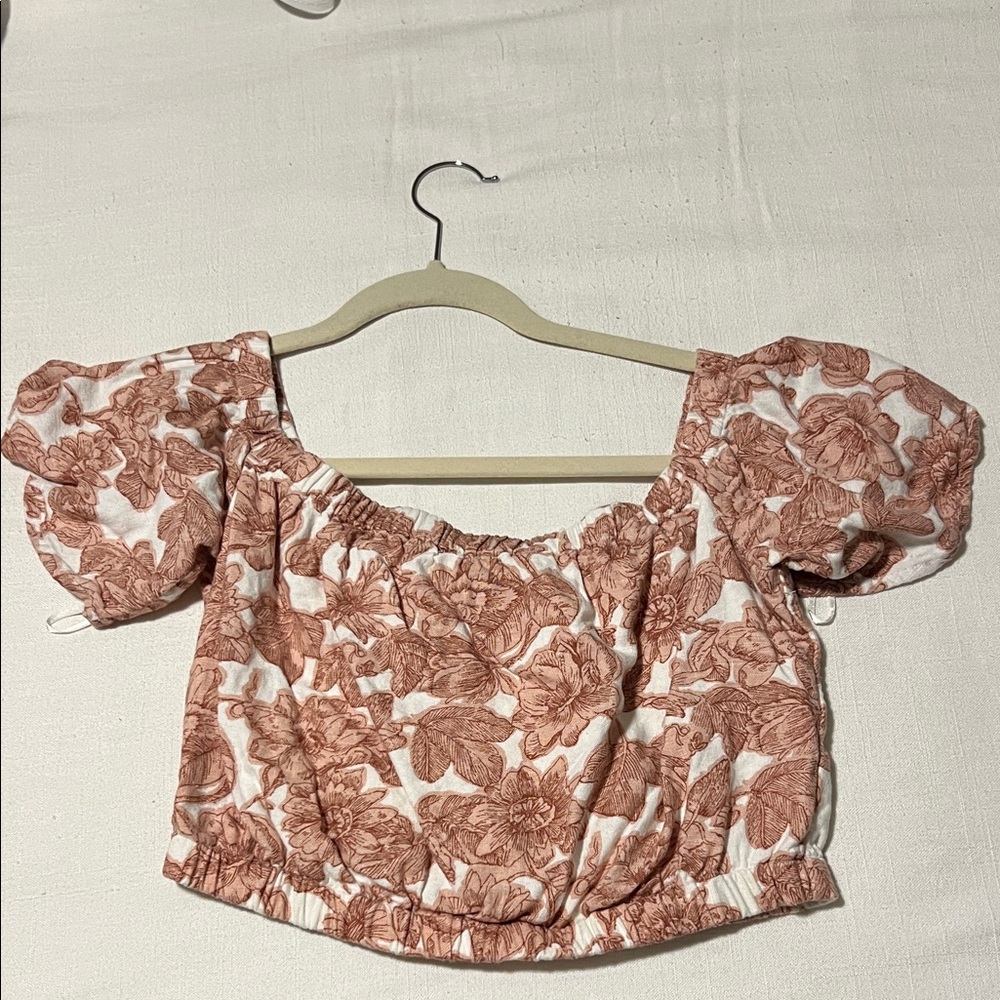 Abercrombie & Fitch Pink Floral Crop Top